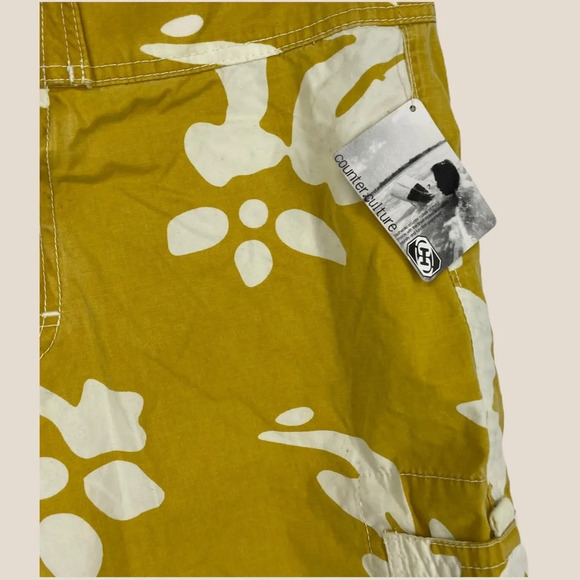 NWT board swim shorts 32 - Picture 3 of 4